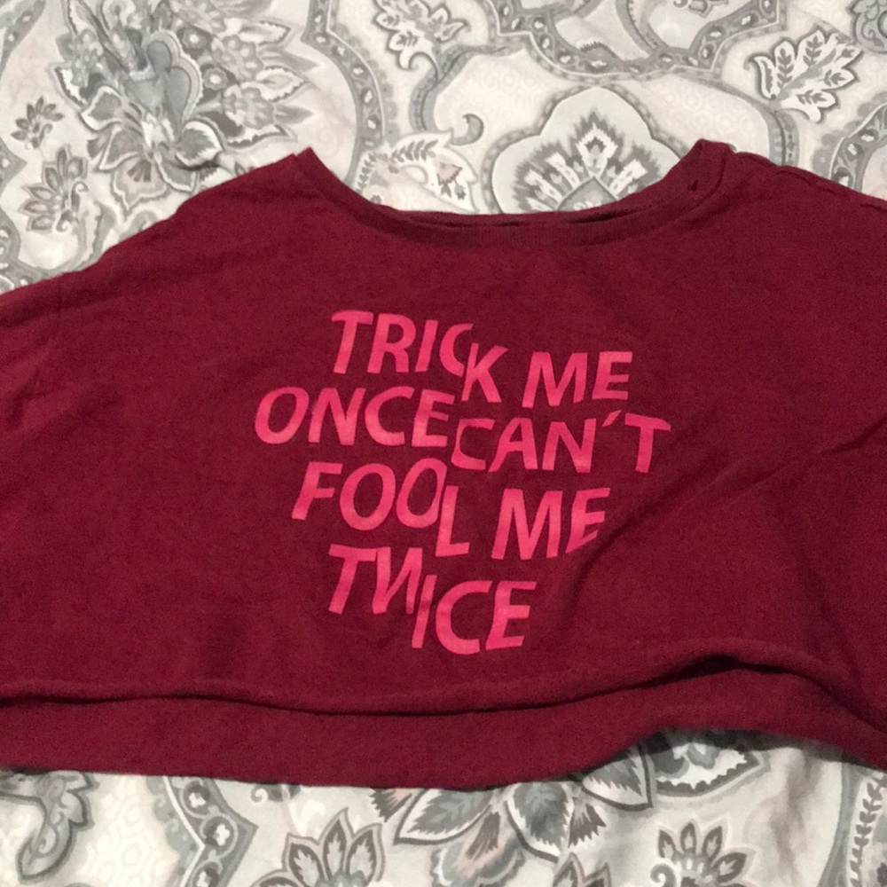 Long sleeve crop top